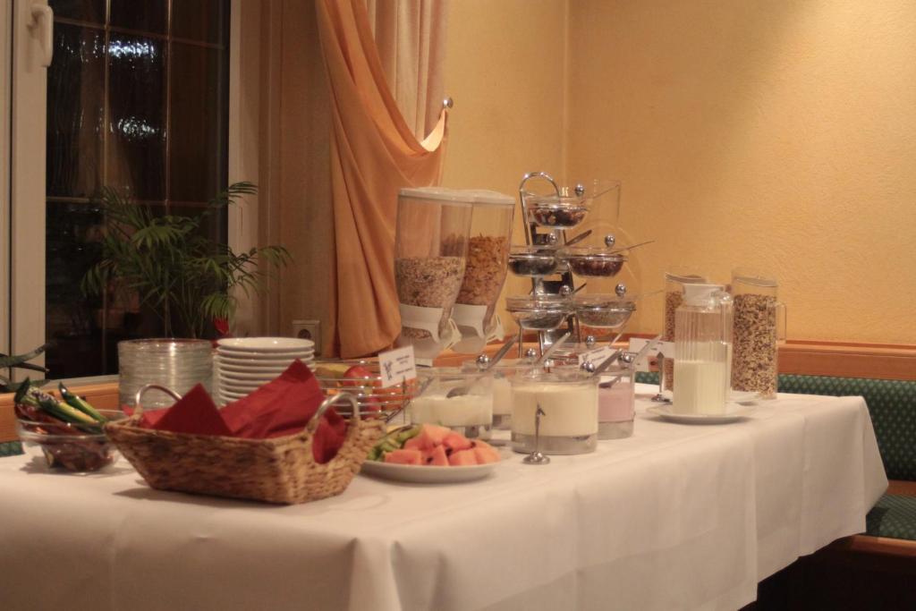 Hotel Akzent Hotel Hubertus 3*